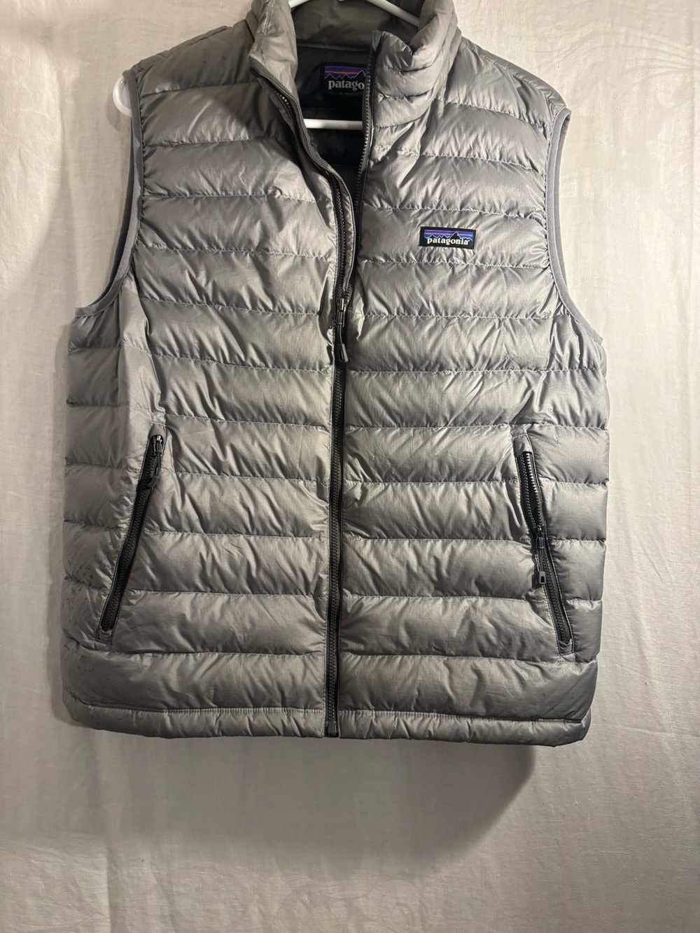 Patagonia nano puff
Insulated vest
Men’s size M
